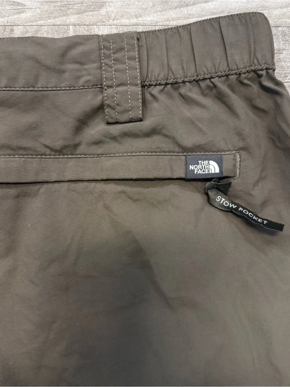 The North Face Cargo Shorts Olive Green Ripstop Hiking Stow Pocket Mens XXL